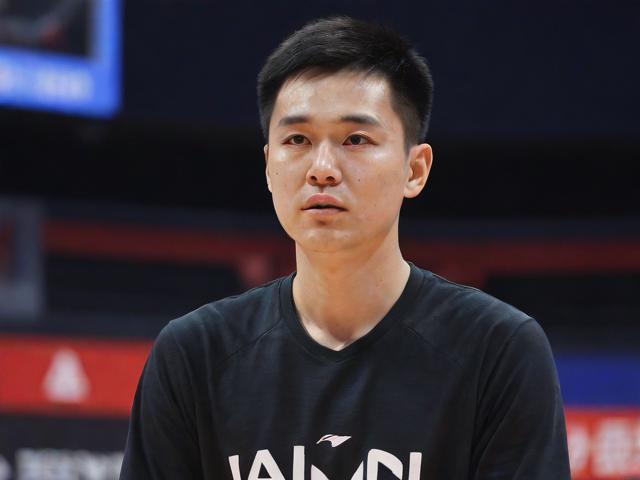 jiuyou.com_ MVP宝座：王强三分绝杀让他当之无愧！，王强霸座视频